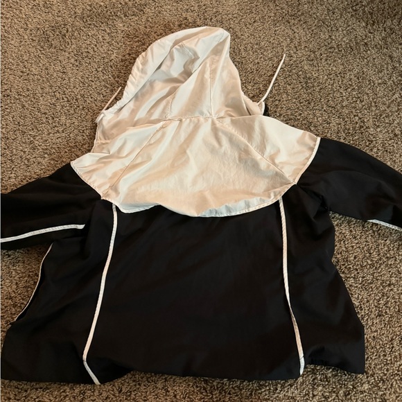 Nike Jacket - Picture 4 of 4